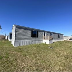 Move In Ready <> Mobile Home For Sale <> EZ Financing / Low Payments 