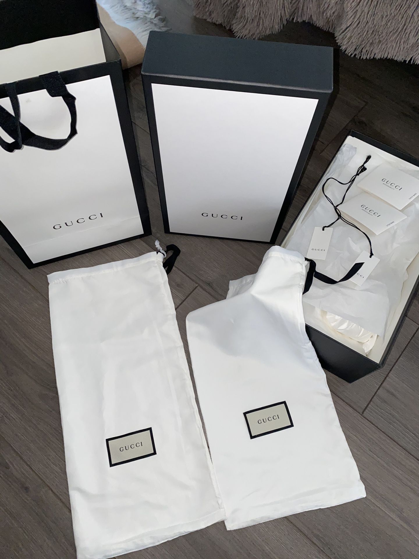 Gucci box , bag & dust bags. for Sale in Seaside, CA - OfferUp