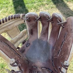 Baseball Glove 