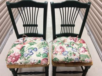 Green andBlonde wooden chairs, 2 chairs