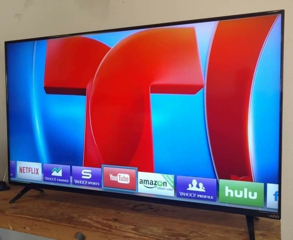 SMART. TV 60" VIZIO " Series E" LED ULTRA SLIM FULL ARRAY DIGITAL HD 1080p ( obo )