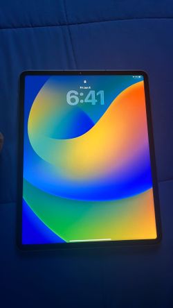 iPad Pro (12.9-inch) (6th generation) WI-Fi only 512GB