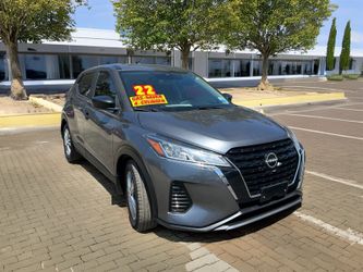 2022 Nissan Kicks S