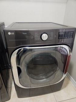 LG ThinQ Washer/Dryer Set