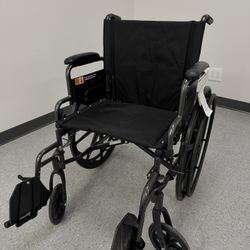 E & J Traveler L4 folding Wheelchair 