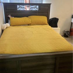 Queen frame and headboard