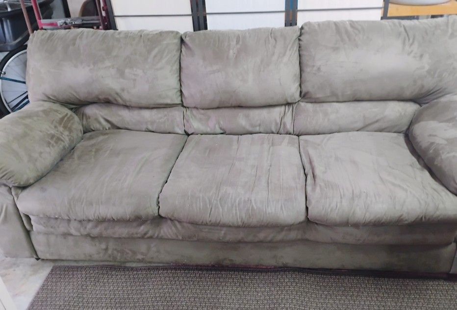 Couch & Loveseat