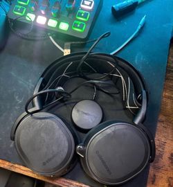 Steel series arctis 9s