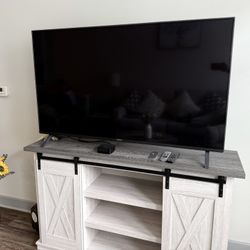 LG TV - 55 Smart 4 k UHD. 