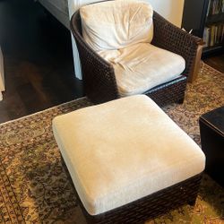 Arm Chair With Ottoman 