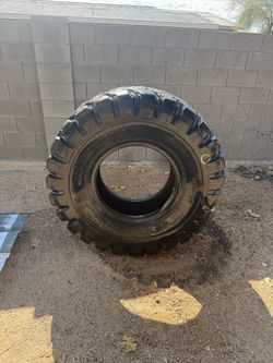 Big CrossFit tire 320 lbs
