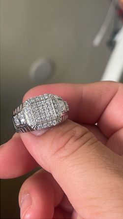 1ct LAB GROWN DIAMONDS SET ON 925 silver SIZE10