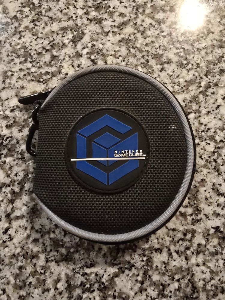 10 GameCube + Case