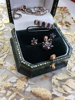 Gold plated 925 sapphire set