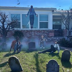 Stranger Things Decoration – Max Graveyard Scene