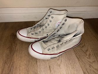 White converse shoes