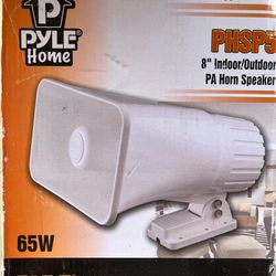 NEW in box. Indoor/Outdoor 8” PA horn speaker. Bonus, 100 foot cable.