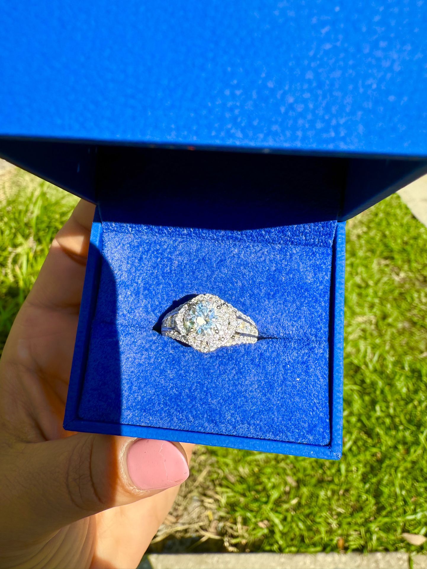 Size 7 Moissanite Engagement Ring (Pass Tester)