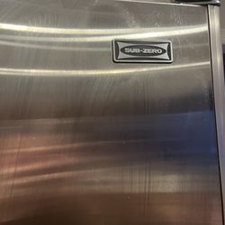 Sub Zero Fridge Refrigerator 
