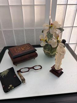 Jade Ivory music box antique opera glasses