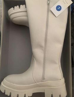 Corene tall boots