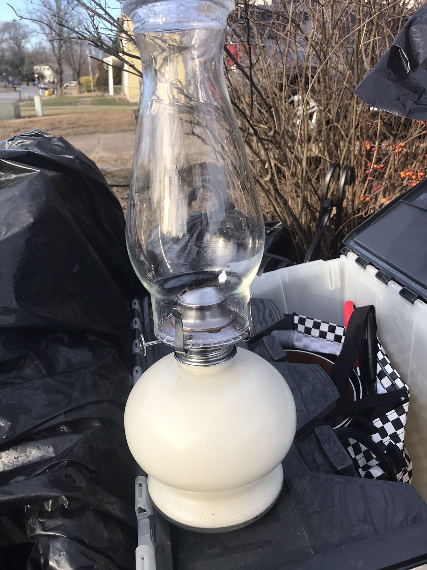 Very Nice Large Oil Lantren only $10 firm