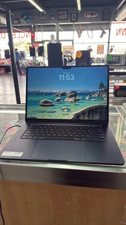 Apple MacBook Air 2024
