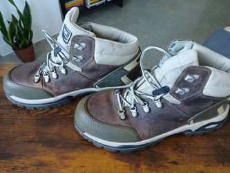 CAT steel toe boots size 12