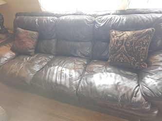 Free Couch 