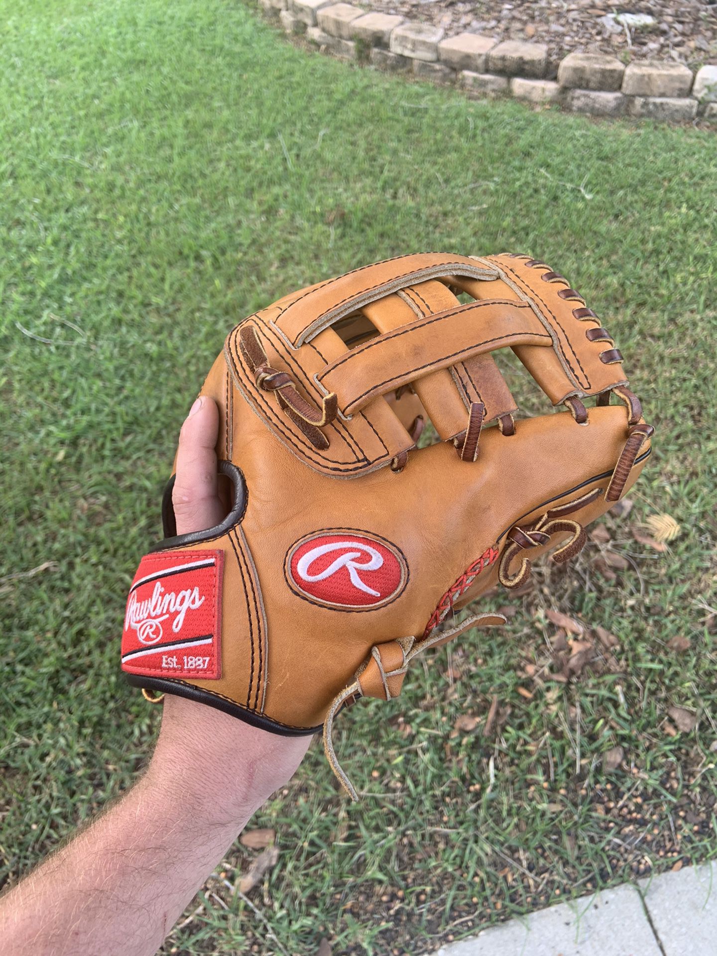 Rare Horween Rawlings Heart of the Hide Baseball Glove