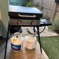 Blackstone Griddle 22” With Stand Well Kept