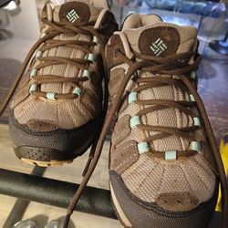 Columbia Women's Pima Waterproof Size 8.5B Hiking