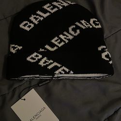 Black and white luxury beanie