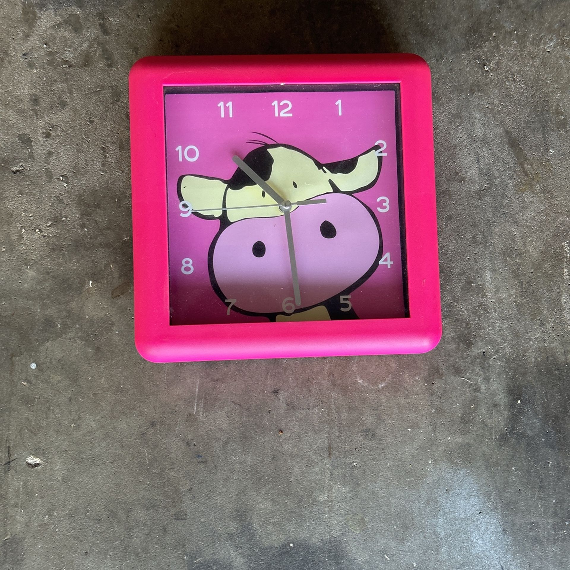 Girl Kid Giraffe Clock