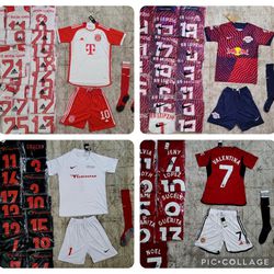  Soccer uniforms uniformes de fútbol full kits conjuntos completos playeras playera fútbol Set includes 👇you can pick up in Santa Ana ca  or I can sh