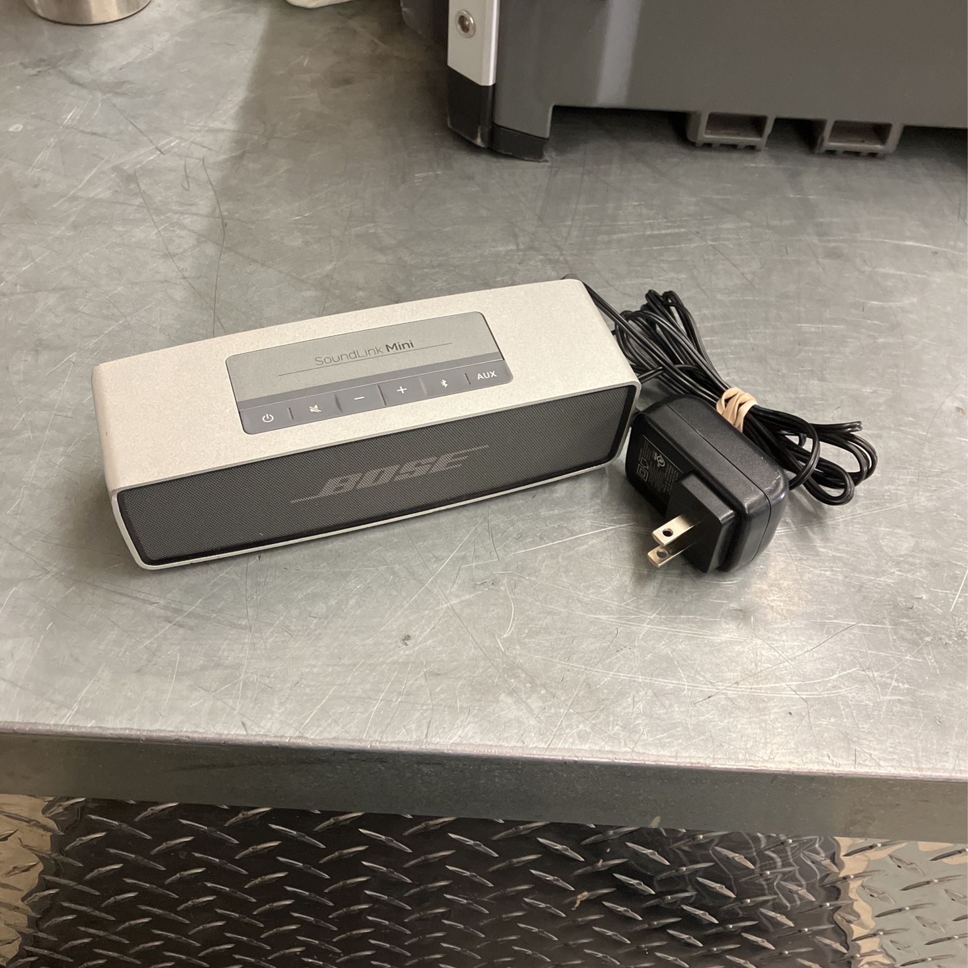 Bose Soundlink Mini Portable Bluetooth Speaker 