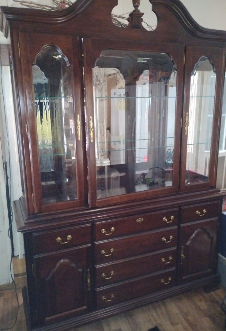 China Hutch