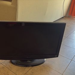 Dynex 32’ Flat Screen