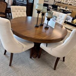 Round Wood Dining Table , Spacious Chairs , 4chaira ,6chairs 