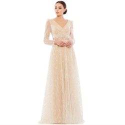 MAC DUGGAL LONG SLEEVE GOWN DRESS WITH SILVER SEQUIN size 4
