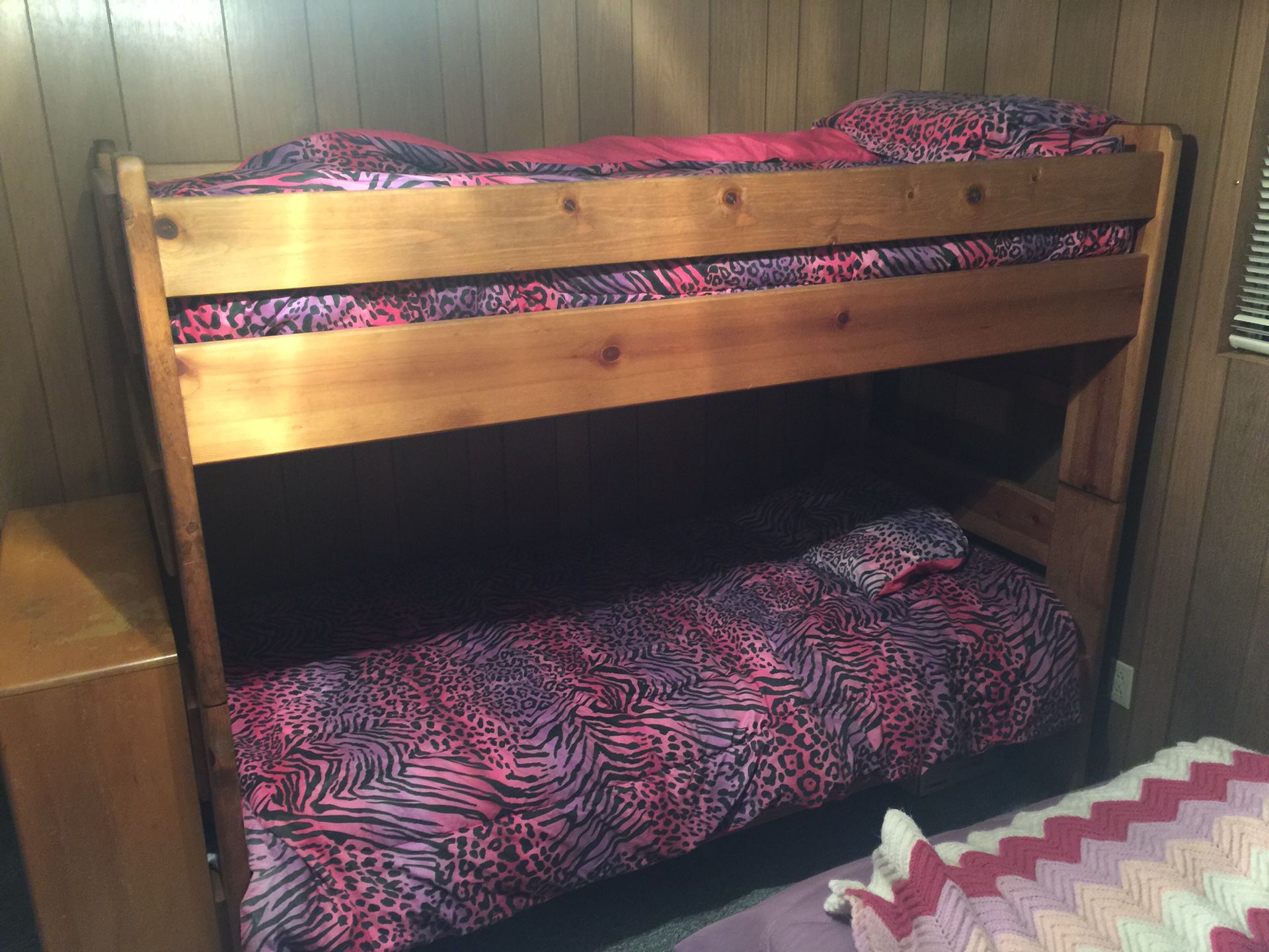 Bunk beds for sale includes mattresses