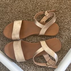 Pink Grey Strapped Sandals 🩴 