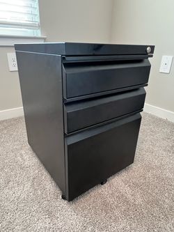 Black Metal Mobile File Cabinet with Lock