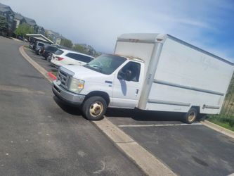 2009 Ford E350 Super Duty Cutaway