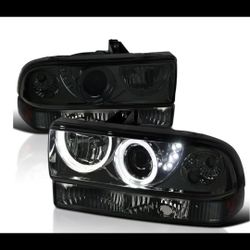 New In Box Chevy S10  Head Lights Halo Smoked  For 1999 To 2004.$80 