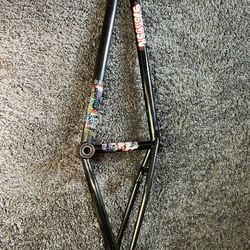 Subrosa Simo Yung Rose Frame (retail 340)