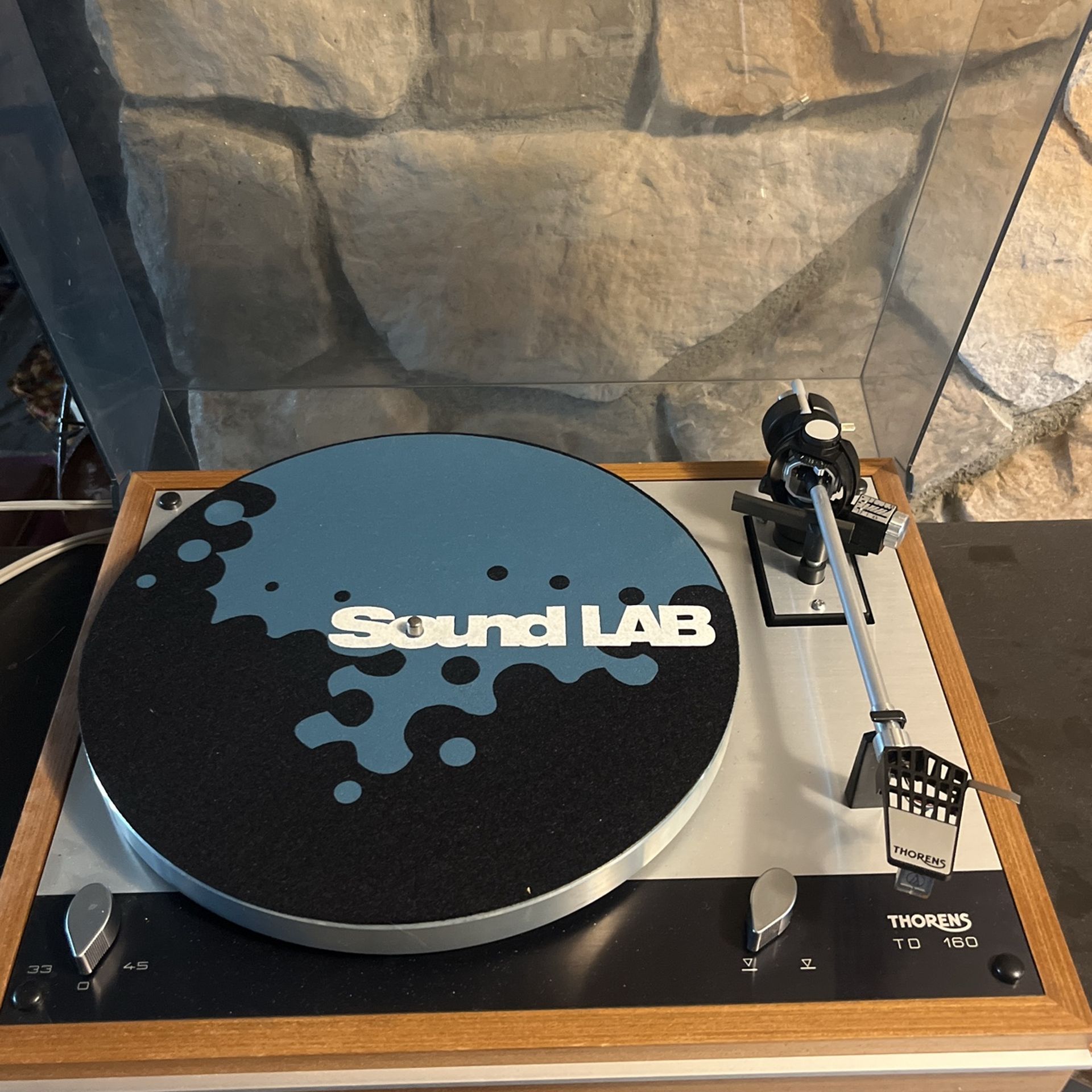 Thorens TD 160 turntable