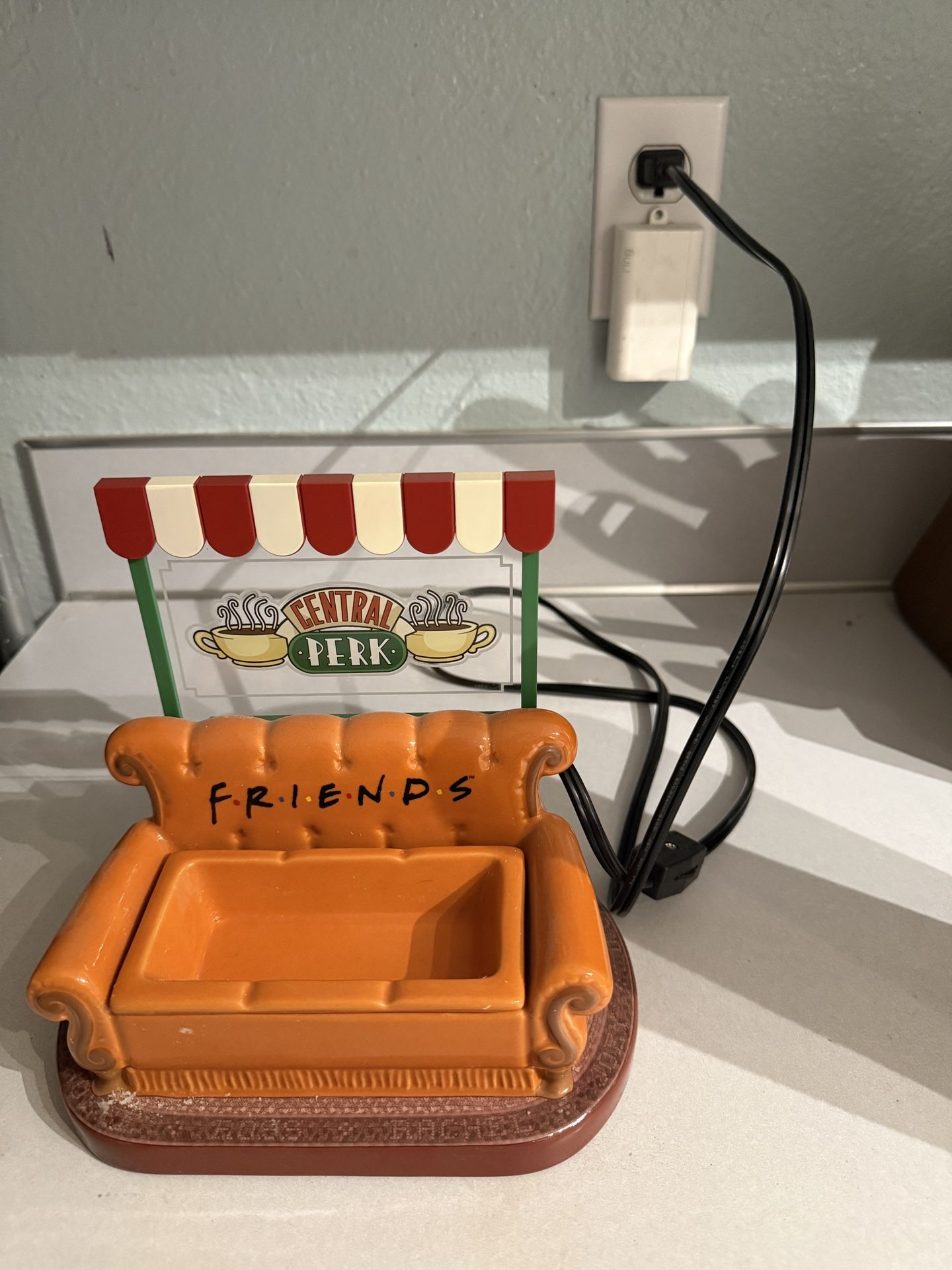 Scentsy FRIENDS Wax Warmer