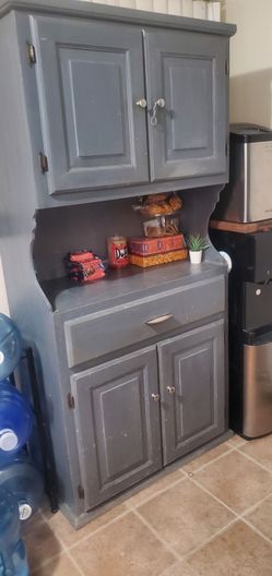 Kitchen grey cabinet