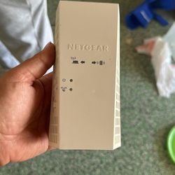 Netgear Internet extender AC one 750 Wi-Fi extender